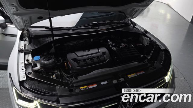Volkswagen Tiguan 2023 — photo 6