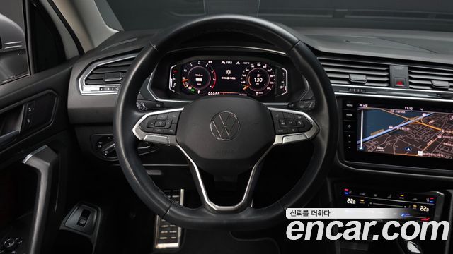 Volkswagen Tiguan 2023 — photo 13