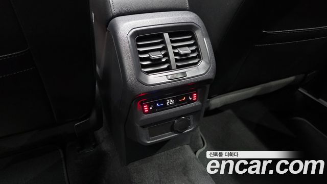 Volkswagen Tiguan 2023 — photo 19