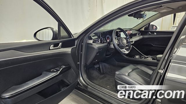 Kia K5 2022 — photo 13