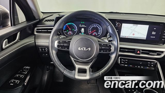 Kia K5 2022 — photo 19