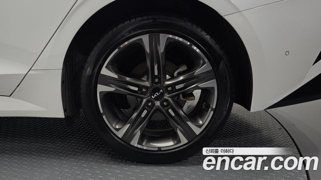 Kia K5 2022 — photo 7