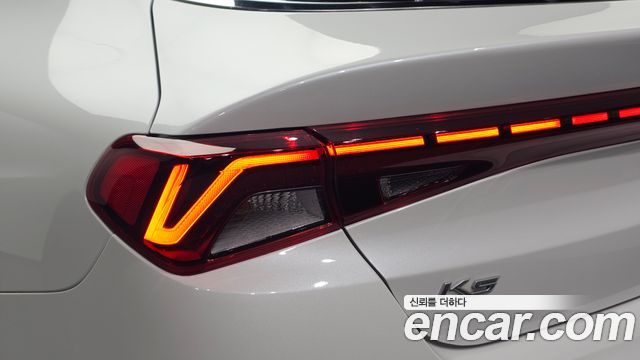 Kia K5 2022 — photo 9