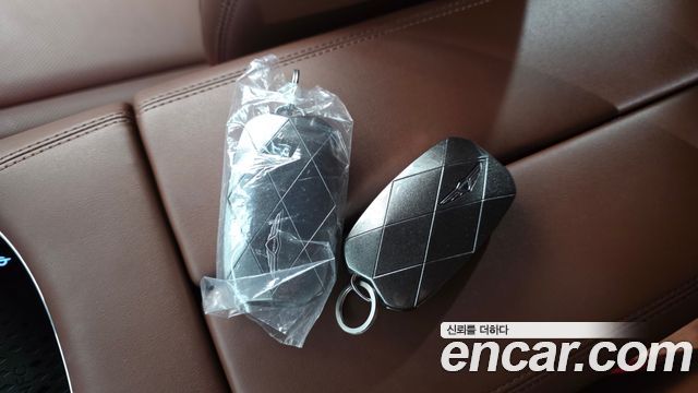 Genesis G90 2025 — photo 34