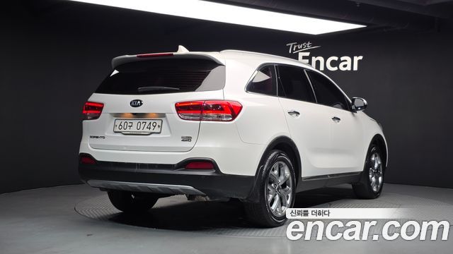 Kia Sorento 2016 — photo 2
