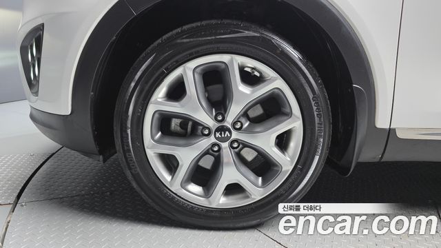 Kia Sorento 2016 — photo 5