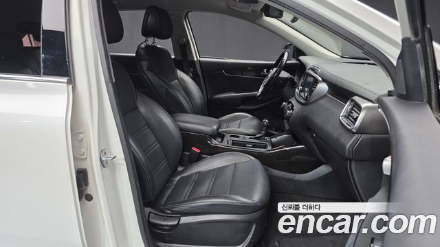 Kia Sorento 2016 — photo 11