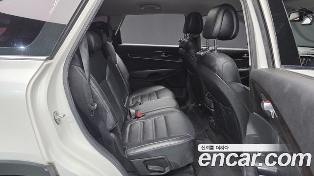Kia Sorento 2016 — photo 12