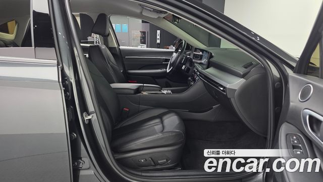 Hyundai Sonata 2025 — photo 17