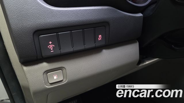 Kia Canival 2017 — photo 20