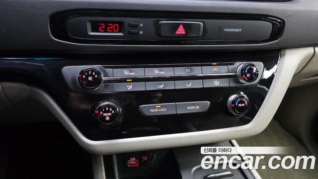 Kia Canival 2017 — photo 23
