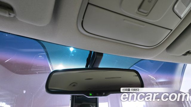 Kia Canival 2017 — photo 24