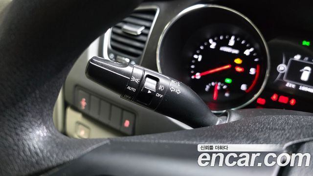 Kia Canival 2017 — photo 27
