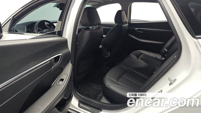 Hyundai Sonata 2023 — photo 18