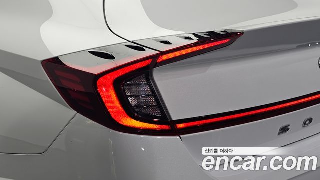 Hyundai Sonata 2023 — photo 9