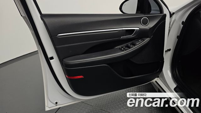 Hyundai Sonata 2023 — photo 14
