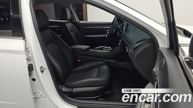Hyundai Sonata 2023 — photo 16