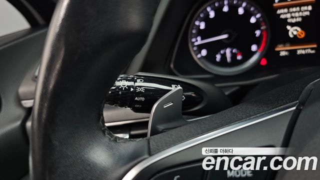 Hyundai Sonata 2023 — photo 31
