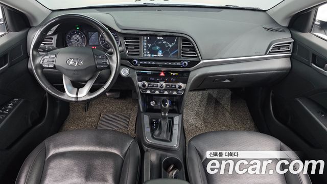 Hyundai AVANTE 2019 — photo 10