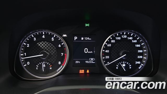 Hyundai AVANTE 2019 — photo 11