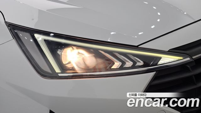 Hyundai AVANTE 2019 — photo 8