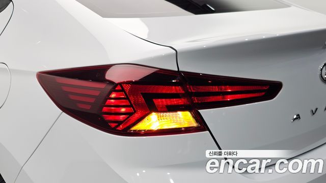 Hyundai AVANTE 2019 — photo 9