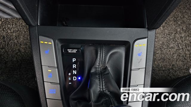Hyundai AVANTE 2019 — photo 28
