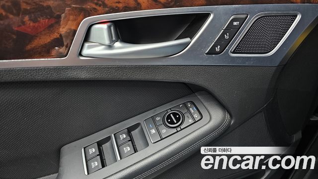 Hyundai Genesis 2016 — photo 12