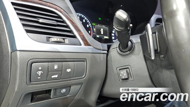 Hyundai Genesis 2016 — photo 13
