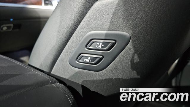 Hyundai Genesis 2016 — photo 17