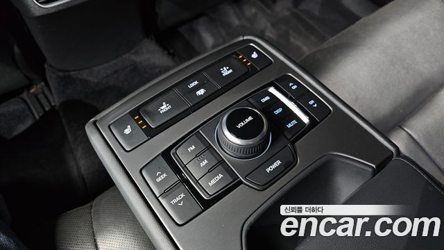 Hyundai Genesis 2016 — photo 19
