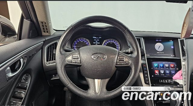 Infiniti Q50 2016 — photo 13