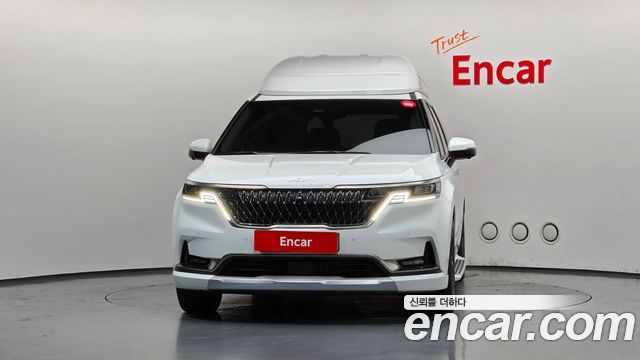 Kia Canival 2023 — photo 3