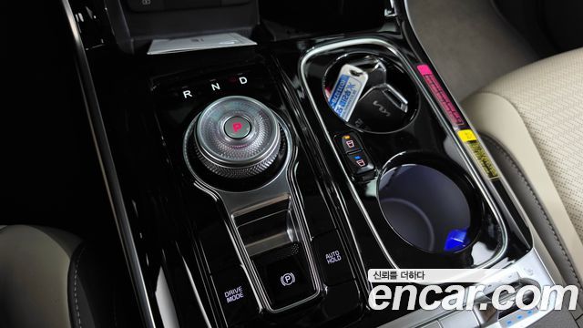Kia Canival 2023 — photo 12