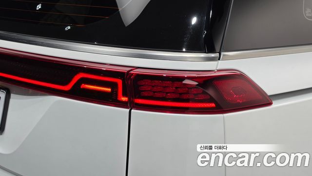 Kia Canival 2023 — photo 9