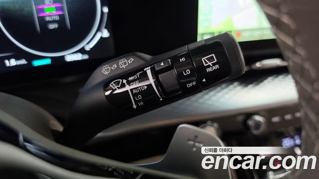 Kia Canival 2023 — photo 28