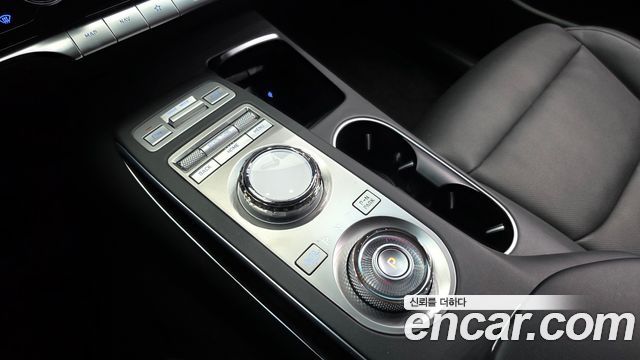 Genesis GV70 2021 — photo 9