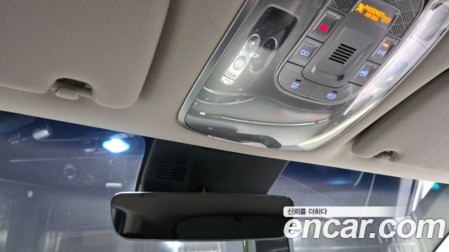 Genesis GV70 2021 — photo 18