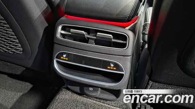 Genesis GV70 2021 — photo 19