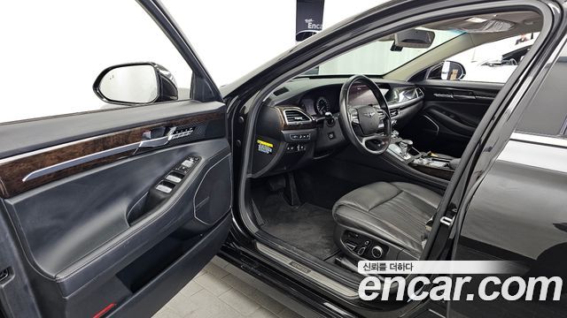 Genesis G90 2019 — photo 13