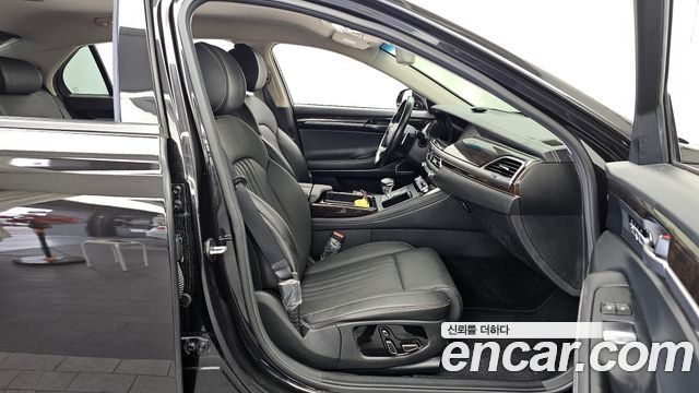 Genesis G90 2019 — photo 17