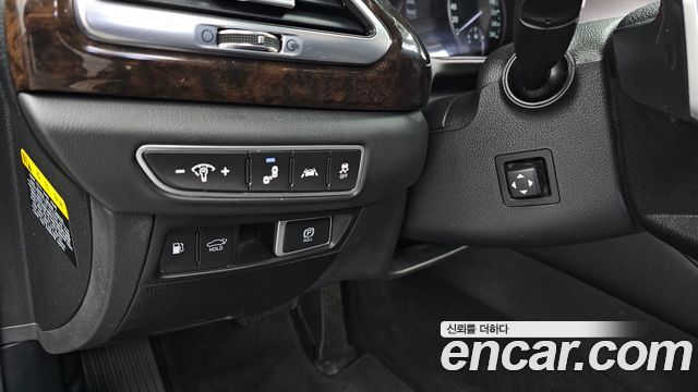 Genesis G90 2019 — photo 22