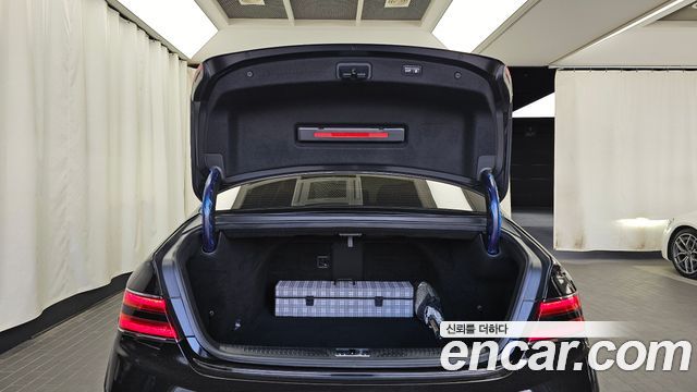 Genesis G90 2019 — photo 26