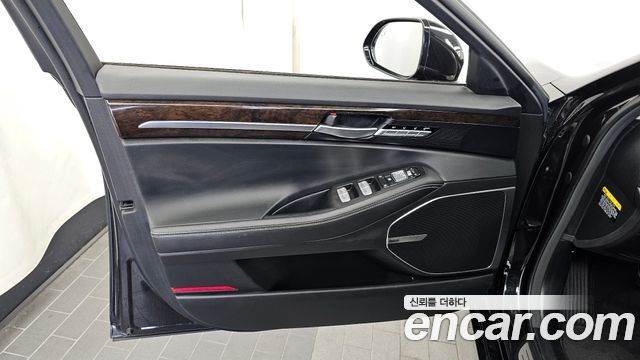 Genesis G90 2019 — photo 14