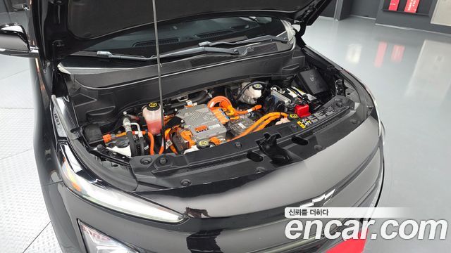 Chevrolet Korea 볼트 EUV 2022 — photo 6