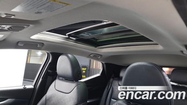 Chevrolet Korea 볼트 EUV 2022 — photo 25