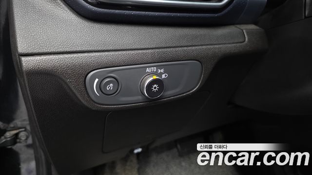 Chevrolet Korea 볼트 EUV 2022 — photo 28