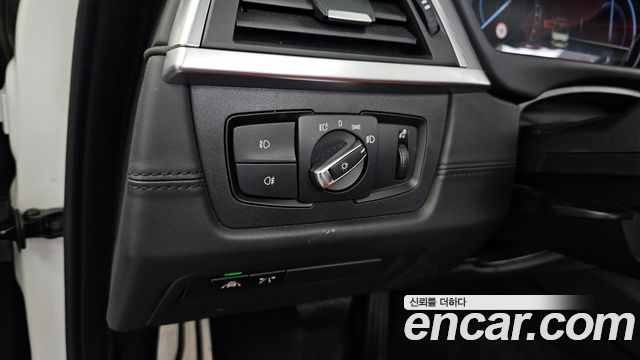 BMW 4-Series 2020 — photo 19