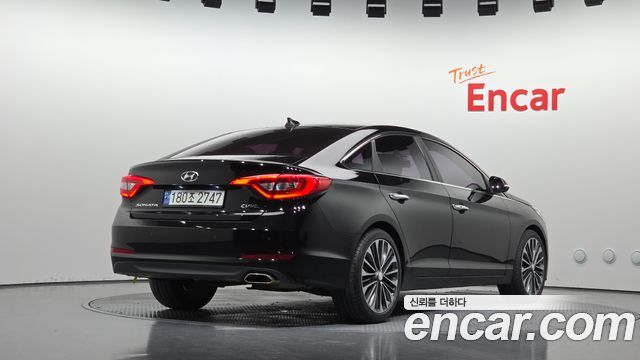 Hyundai Sonata 2015 — photo 2