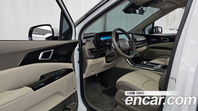 Kia Canival 2022 — photo 10